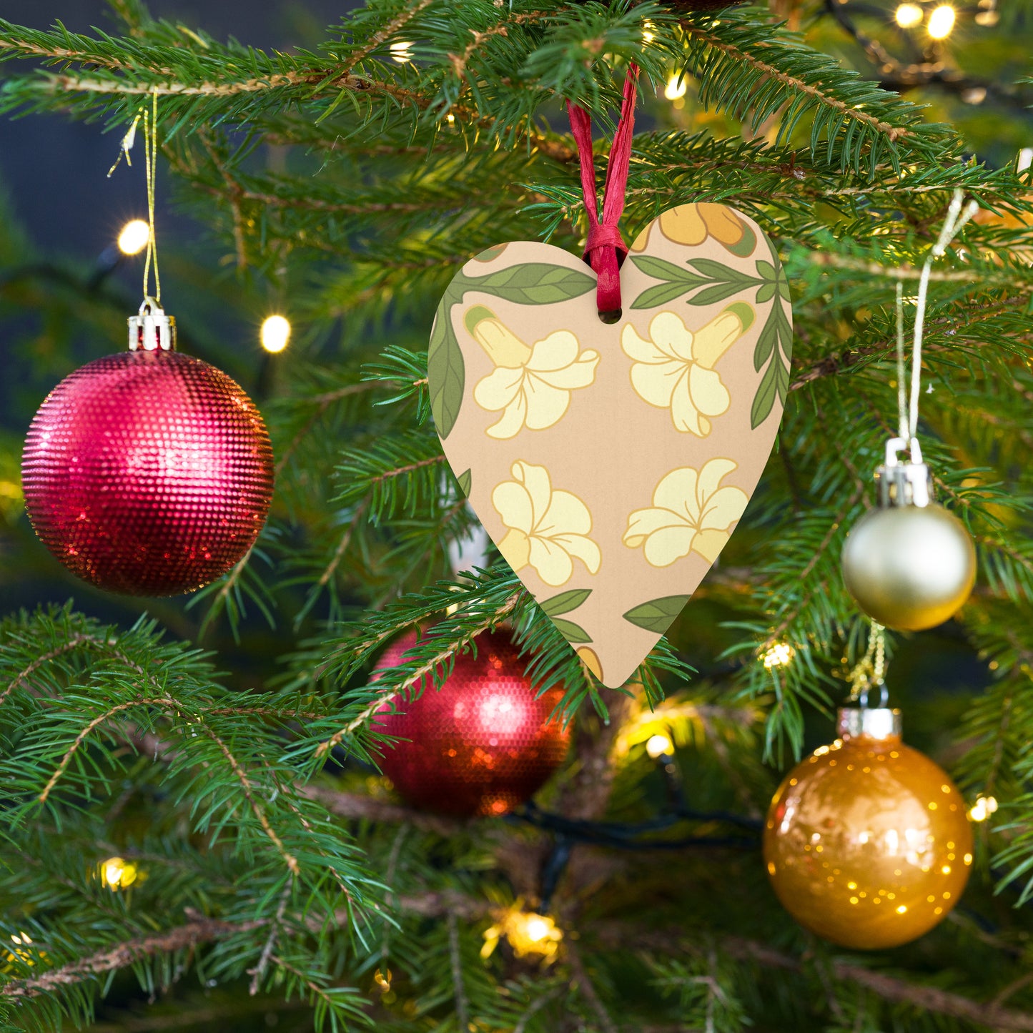Puakenikni Wooden christmas ornaments