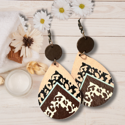 A unique blend of simplicity and elegance. Each pair is crafted with care, ensuring a special touch that sets them apart. 